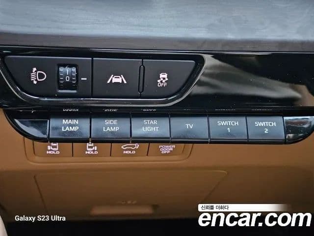 Kia Carnival 2022 — Фото 18/20