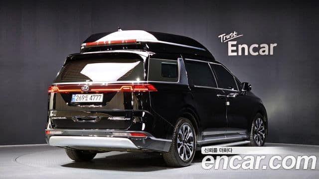 Kia Carnival 2021 — Şəkil 1/20