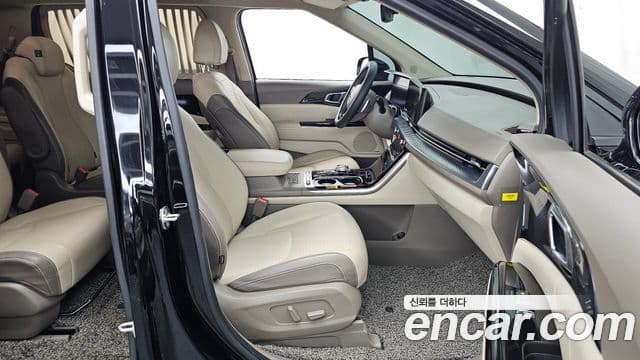 Kia Carnival 2021 — Şəkil 10/20
