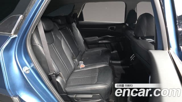 Kia Sorento 2023 — Şəkil 12/20