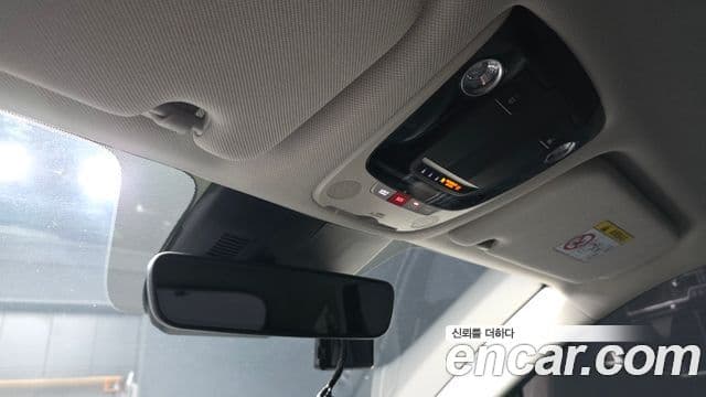 Kia Sorento 2023 — Şəkil 17/20