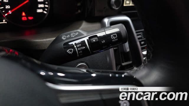 Kia Sorento 2023 — Şəkil 18/20