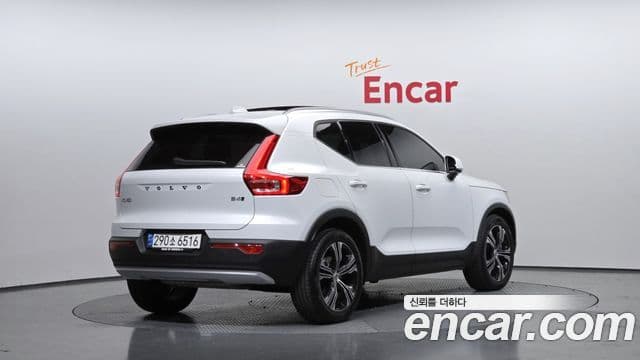 Volvo XC40 2021 — Şəkil 2/20