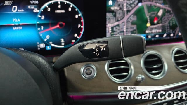 Mercedes-Benz E-Class 2022 — Şəkil 9/20