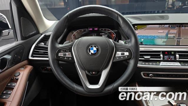 BMW X5 2022 — ფოტო 13/20