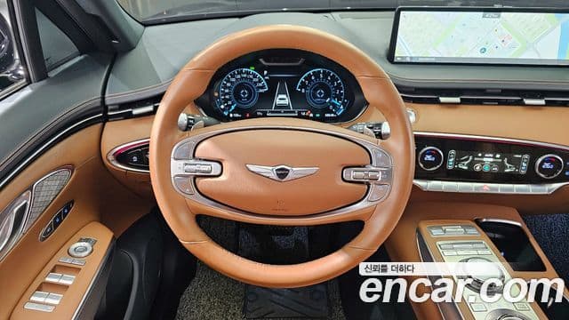 Genesis GV70 2022 — ფოტო 13/20