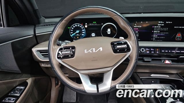Kia K8 2022 — ფოტო 13/20
