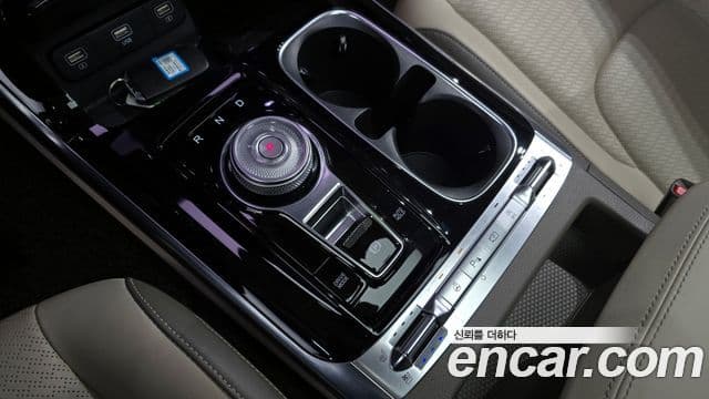 Kia Carnival 2021 — Şəkil 9/20
