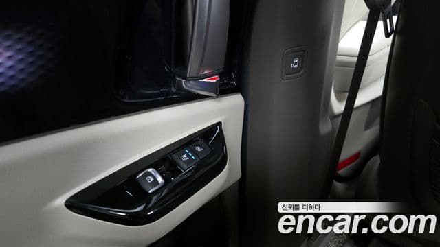 Kia Carnival 2021 — Şəkil 18/20