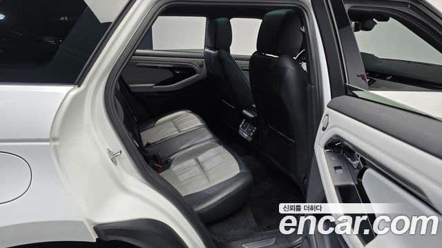 Land Rover Range Rover Evoque 2021 — Фото 17/20
