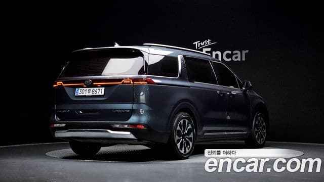 Kia Carnival 2020 — Фото 2/20
