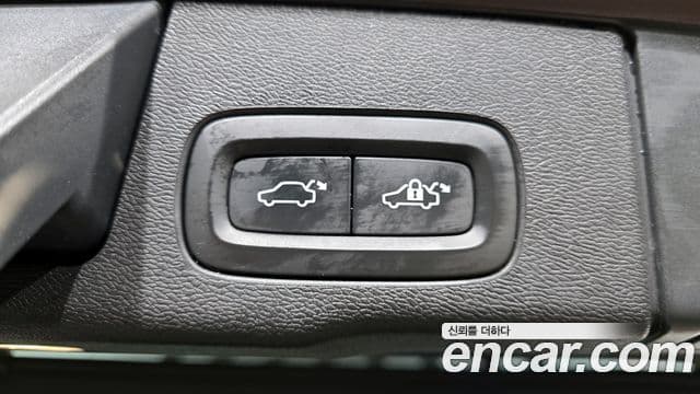 Volvo XC60 2020 — Photo 4/20