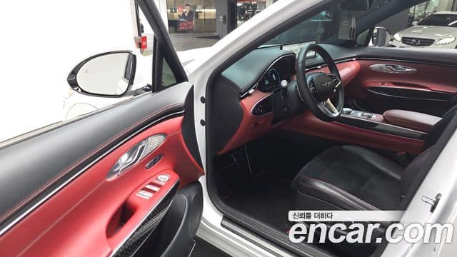 Genesis GV70 2021 — ფოტო 12/20