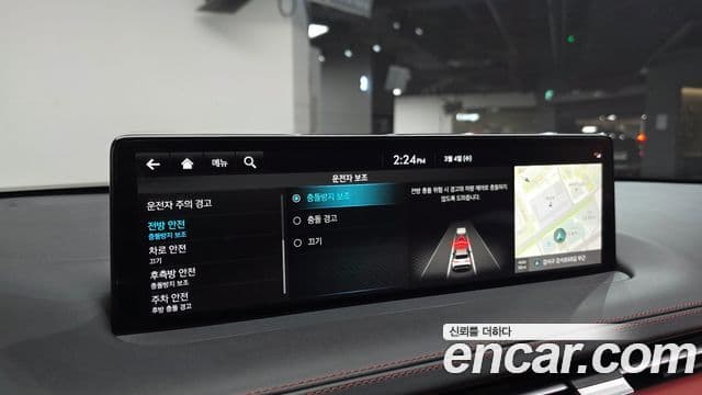 Genesis GV70 2021 — ფოტო 17/20