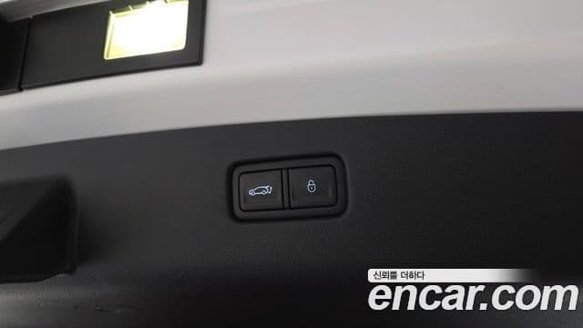Genesis GV70 2021 — ფოტო 20/20