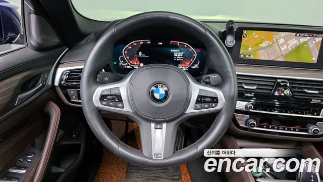 BMW 5 Series 2020 — Фото 13/20