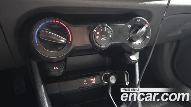 Kia All New Morning 2018 — Şəkil 15/20