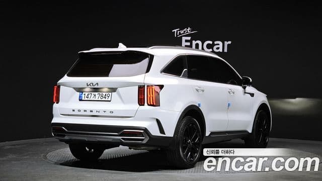 Kia Sorento 2021 — ფოტო 2/20
