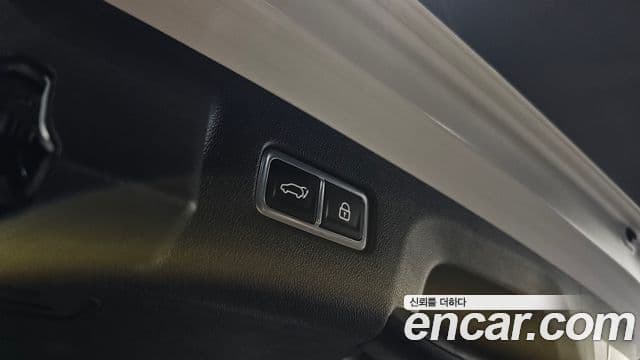 Kia Sorento 2021 — ფოტო 19/20
