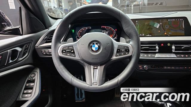BMW 1 Series 2024 — фото 14 из 20