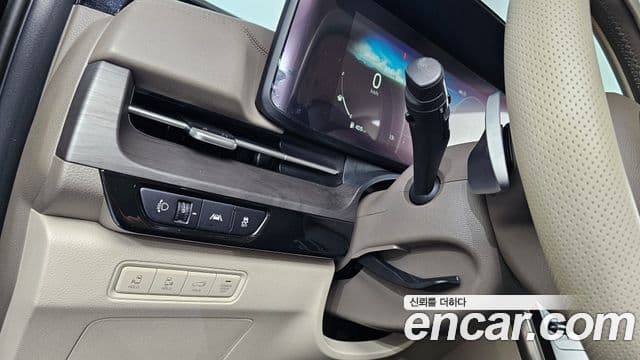 Kia Carnival 2021 — фото 13 из 20