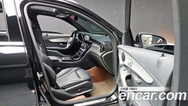 Mercedes-Benz GLC-Class 2020 — ფოტო 18/20