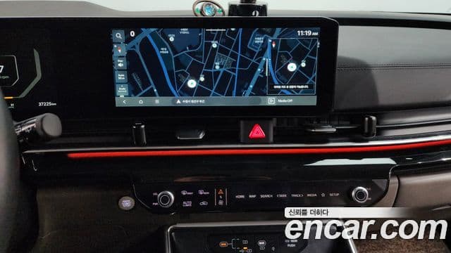 Kia Carnival 2024 — Фото 14/20