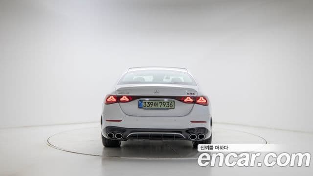Mercedes-Benz E-Class 2025 — ფოტო 4/20