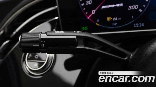 Mercedes-Benz E-Class 2025 — ფოტო 17/20