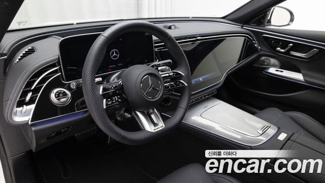 Mercedes-Benz E-Class 2025 — ფოტო 18/20