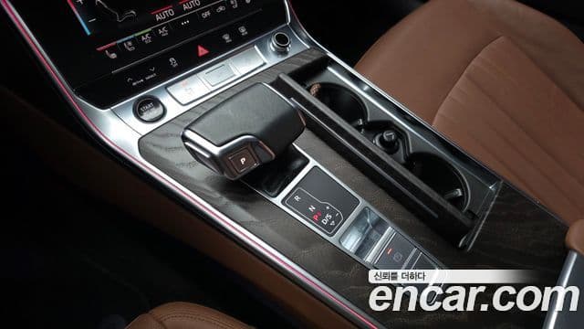 Audi A6 2021 — Şəkil 9/20