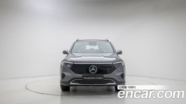 Mercedes-Benz EQB 2025 — ფოტო 17/20