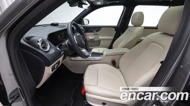 Mercedes-Benz EQB 2025 — ფოტო 19/20