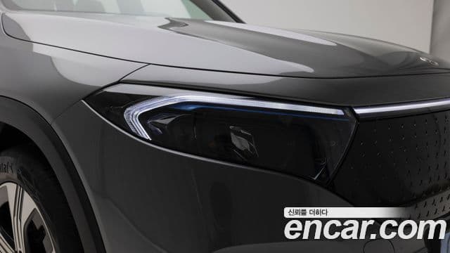 Mercedes-Benz EQB 2025 — ფოტო 11/20
