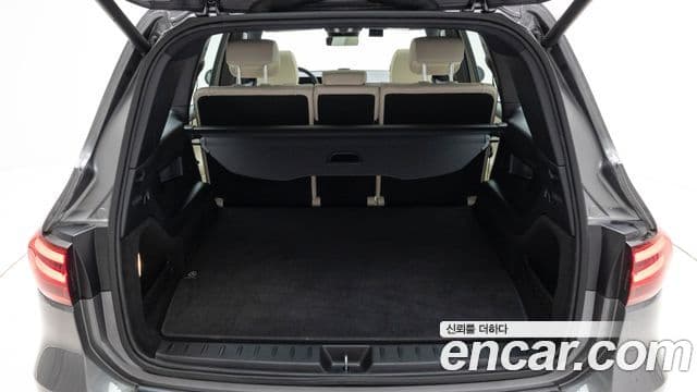 Mercedes-Benz EQB 2025 — ფოტო 15/20