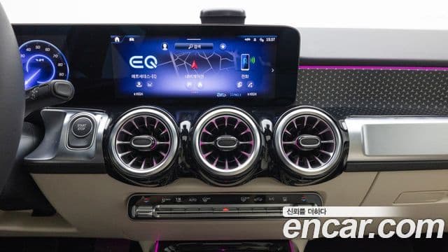 Mercedes-Benz EQB 2025 — ფოტო 4/20