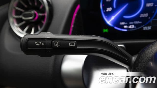 Mercedes-Benz EQB 2025 — ფოტო 7/20