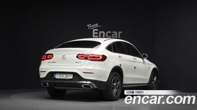 Mercedes-Benz GLC-Class 2021 — ფოტო 2/20