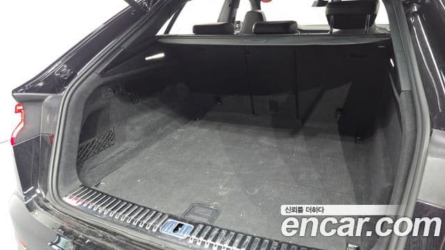 Audi Q8 2021 — Şəkil 20/20