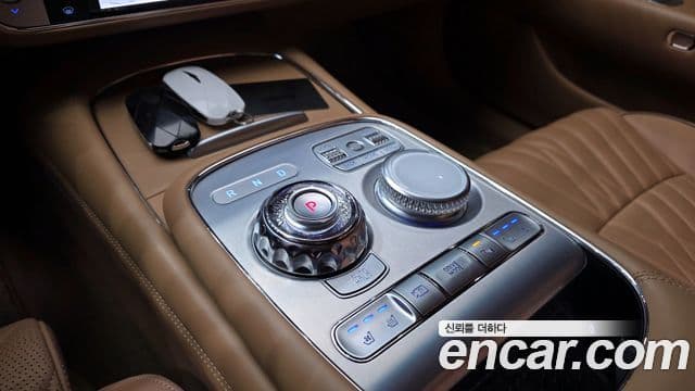 Genesis G90 2022 — Photo 4/20