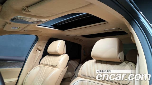 Genesis G90 2022 — Photo 7/20