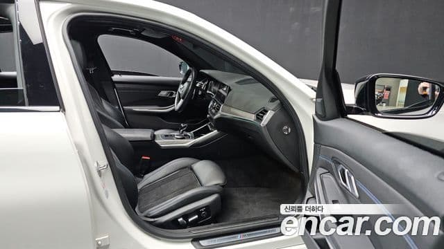 BMW 3 Series 2021 — ფოტო 18/20