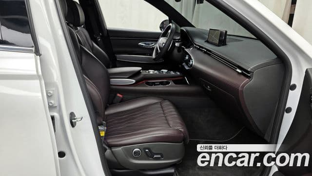 Genesis GV70 2021 — ფოტო 11/20