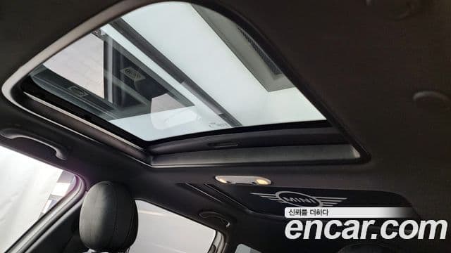 Mini Cooper S Clubman 2022 — Şəkil 18/20