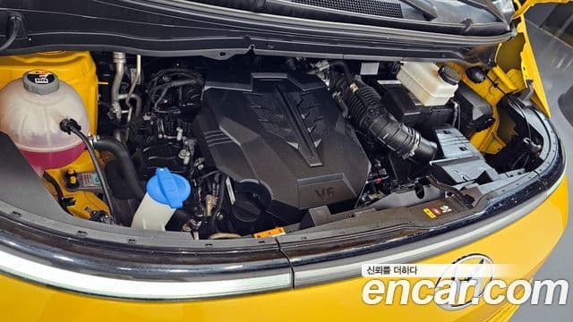 Hyundai Staria 2021 — ფოტო 6/20