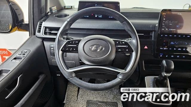 Hyundai Staria 2021 — ფოტო 13/20