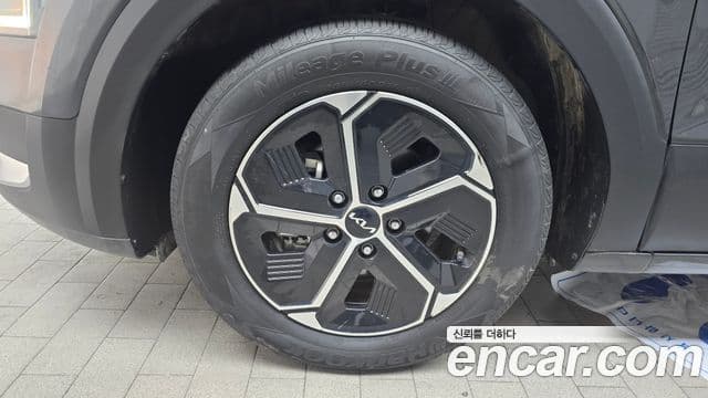Kia Niro 2022 — ფოტო 5/20