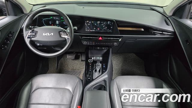 Kia Niro 2022 — ფოტო 7/20