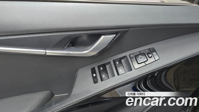 Kia Niro 2022 — Şəkil 17/20