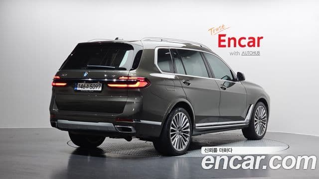 BMW X7 2023 — ფოტო 2/20